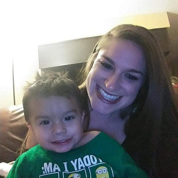 Meet your Posher, Aleice - Picture 1 of 1